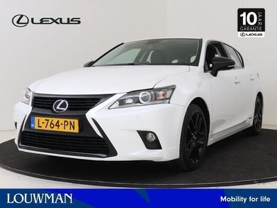 Lexus CT200h