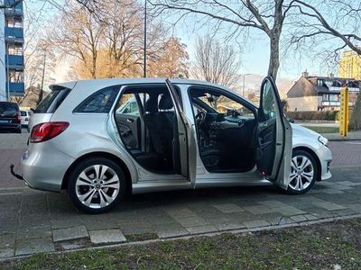 Mercedes B180