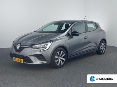 Grijs Occasion 2022 Renault Clio V Equilibre Hatchback | € 14.395 (Eerlijke prijs)