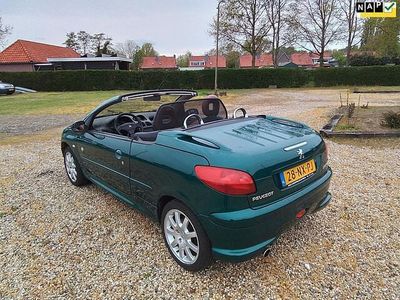 Zwart Gebruikt 2004 Peugeot 206 CC S Cabriolet | € 3.748