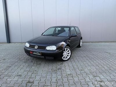 Zwart Gebruikt 2002 VW Golf IV Comfortline Hatchback | € 1.950 (Eerlijke prijs)