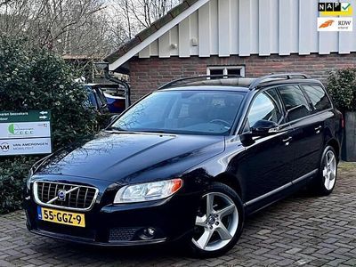 Zwart (metallic) Occasion 2008 Volvo V70 Kinetic Stationwagen | € 11.490
