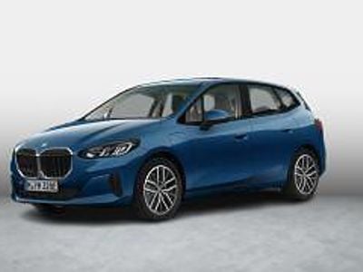 Blauw (metallic) Gebruikt 2023 BMW 225 Active Tourer MPV | € 29.999 (Eerlijke prijs)