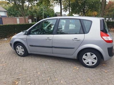 Beige Gebruikt 2005 Renault Scénic Exception MPV | € 2.899 (Eerlijke prijs)