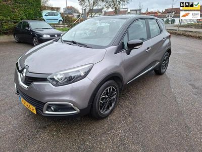 Grijs Gebruikt 2016 Renault Captur Expression SUV | € 9.950 (Goede deal)