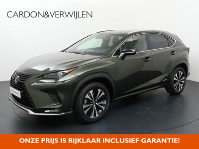 tweedehands Lexus NX300h AWD Ultimate Edition Stoelverwarming | Lederen bekleding | Achteruitrijcamera | Trekhaak | Elektrische achterklep