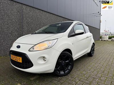 Wit Gebruikt 2012 Ford Ka Metall Hatchback | € 4.795 (Eerlijke prijs)