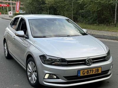 Grijs Occasion 2019 VW Polo Highline Hatchback | € 16.500 (Eerlijke prijs)