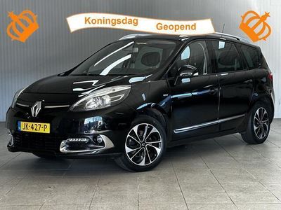 tweedehands Renault Grand Scénic III 1.2 TCe Bose/ BOSE/ Panorama-Dak!/ 17''LMV/ Camera/ Keyless/ Stoelverw./ Clima/ Navi/ Cruise/ Bluetooth/ Multi.LEDER.Stuur/ Elek.Pakket/ Isofix/ PDC V+A.