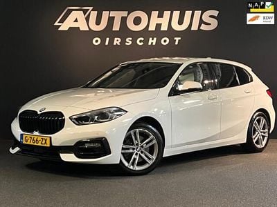 Wit Gebruikt 2020 BMW 118 Executive Hatchback | € 20.940 (Super prijs)