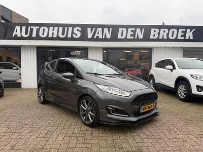Occasion Ford Fiesta ST-Line 125 PK (91 kW) 2017 Grijs Hatchback