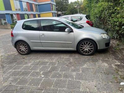 VW Golf V