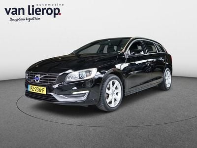 Zwart Occasion 2014 Volvo V60 Summum Stationwagen | € 12.995 (Goede deal)