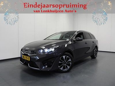 Grijs Gebruikt 2022 Kia Ceed Hatchback | € 24.340 (Eerlijke prijs)