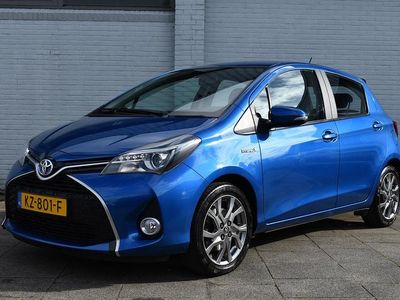 Blauw Occasion 2017 Toyota Yaris Hybrid Hatchback | € 14.499 (Iets duurder)
