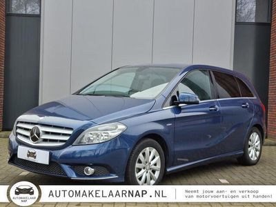 tweedehands Mercedes B180 Ambition AUTOMAAT / AIRCO/ NAVI/ /afneembare trekhaak