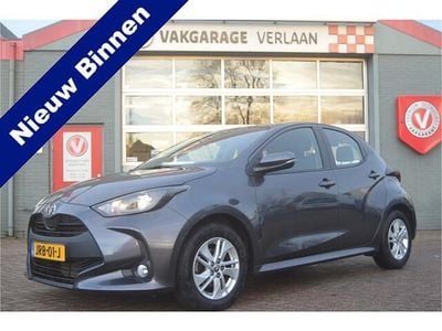 Grijs Gebruikt 2024 Toyota Yaris Active Hatchback | € 19.500 (Goede deal)