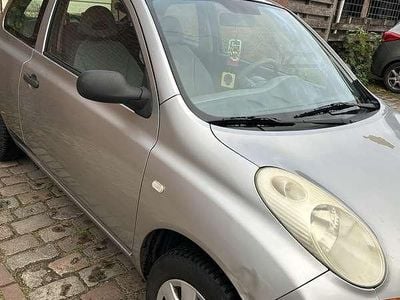 Grijs Gebruikt 2004 Nissan Micra Visia Hatchback | € 620 (Goede deal)
