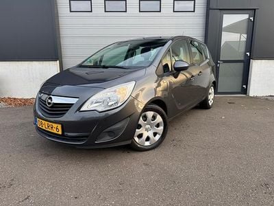 Grijs Gebruikt 2010 Opel Meriva Edition MPV | € 3.950 (Goede deal)
