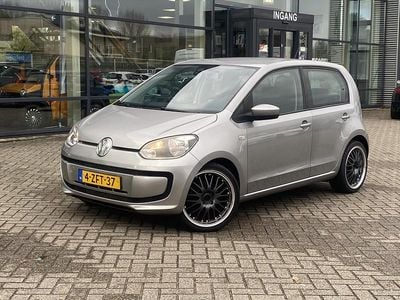 Grijs (metallic) Gebruikt 2015 VW up! move up! Hatchback | € 6.450 (Eerlijke prijs)