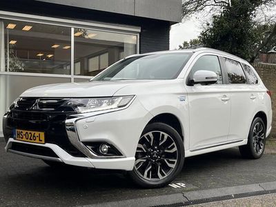 tweedehands Mitsubishi Outlander 2.0 PHEV instyle CLIMA / CRUISE / NAVI / STOELVERW.