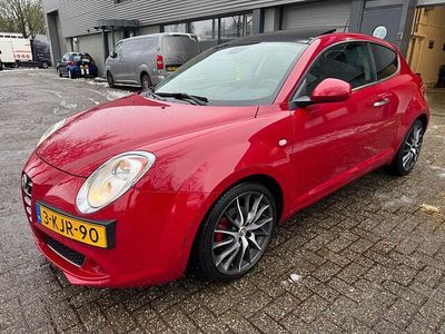 Rood Gebruikt 2013 Alfa Romeo MiTo Distinctive Hatchback | € 2.950 (Eerlijke prijs)