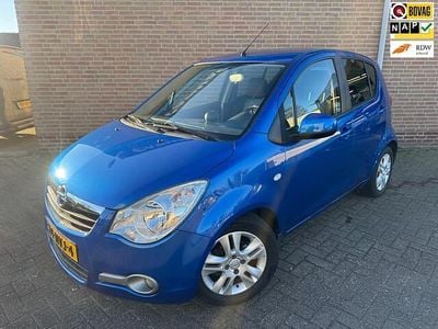 Blauw (metallic) Gebruikt 2010 Opel Agila Edition Hatchback | € 5.950 (Eerlijke prijs)