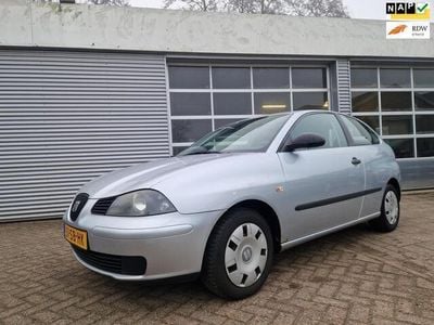 Grijs Occasion 2005 Seat Ibiza Hatchback | € 899 (Iets duurder)