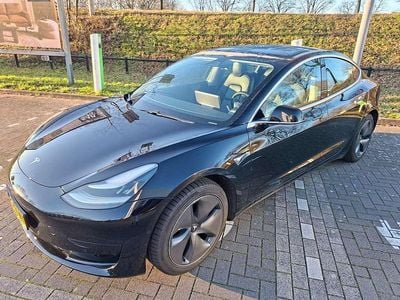 Zwart Occasion 2019 Tesla Model 3 RWD Sedan | € 15.499 (Goede deal)