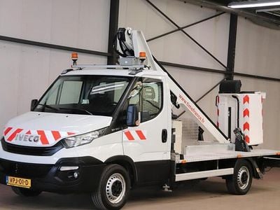 Wit Gebruikt 2017 Iveco 35.12 Van | € 36.500