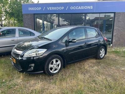 Toyota Auris Hybrid