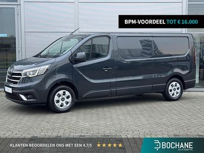 Grijs Occasion 2024 Renault Trafic MPV | € 31.607 (Duur)