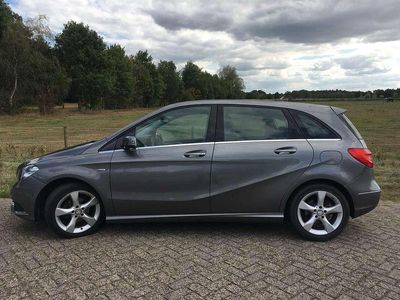 Mercedes B180
