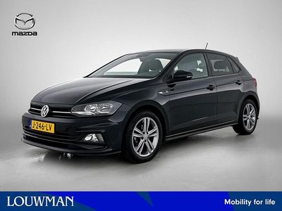 Deep black pearl (donker zwart metallic) Occasion 2020 VW Polo Highline Hatchback | € 18.795 (Eerlijke prijs)