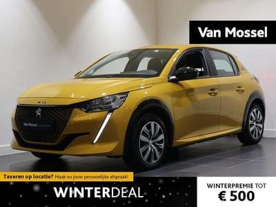 Geel Gebruikt 2023 Peugeot e-208 Active Hatchback | € 15.940 (Goede deal)
