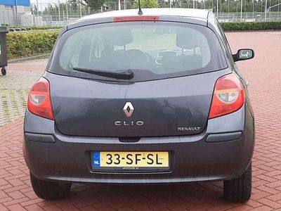 Renault Clio II