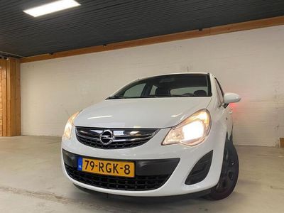 tweedehands Opel Corsa 1.0-12V Edition Airco Cruise Control