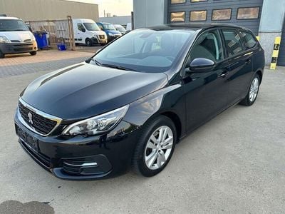 Zwart Gebruikt 2020 Peugeot 308 Active Stationwagen | € 13.250 (Eerlijke prijs)