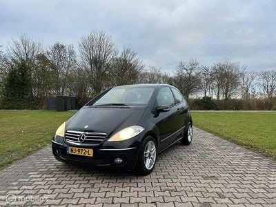 Mercedes A200