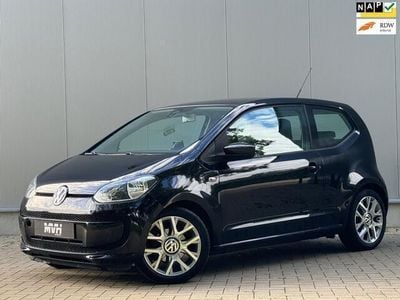 Zwart Occasion 2012 VW up! move up! Hatchback | € 6.750 (Eerlijke prijs)