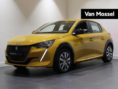 Geel Gebruikt 2023 Peugeot e-208 Active Hatchback | € 15.940 (Goede deal)