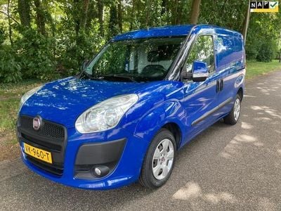 Occasion Fiat Doblò 90 PK (66 kW) 2014 Blauw MPV