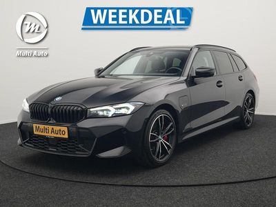 Zwart Occasion 2022 BMW 330 Executive Stationwagen | € 33.590 (Eerlijke prijs)