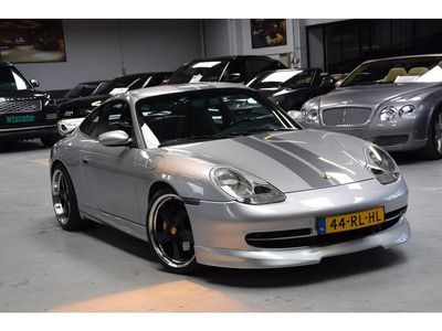 Porsche 911 Carrera