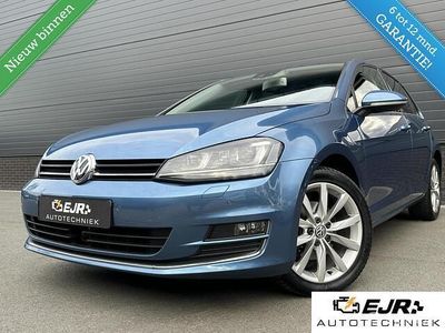 Blauw (metallic) Gebruikt 2013 VW Golf VII Highline Hatchback | € 12.450 (Eerlijke prijs)