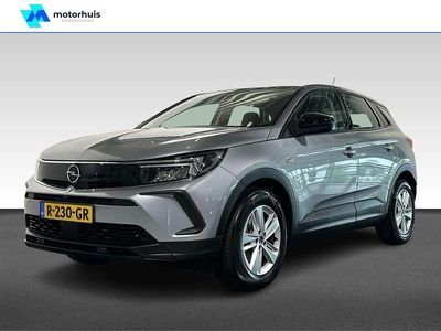 Grijs Occasion 2022 Opel Grandland X Edition SUV | € 24.440 (Eerlijke prijs)