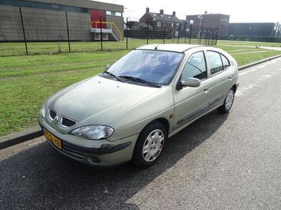 tweedehands Renault Mégane 1.6-16V Expression