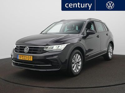 Zwart Gebruikt 2021 VW Tiguan Life SUV | € 29.900 (Super prijs)