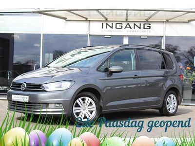 tweedehands VW Touran 1.6 TDI automaat | 7 persoons | navi | trekhaak