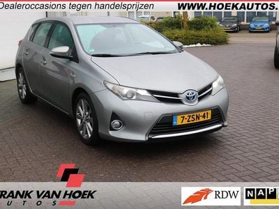 Grijs (metallic) Occasion 2014 Toyota Auris Hybrid Hatchback | € 7.300 (Super prijs)